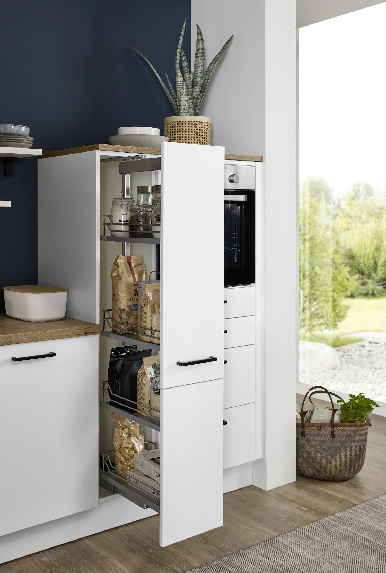 nobilia Winkel-Küche mit Apotheker-Schrank ohne Geräte nobilia Küchenblöcke & Pantryküchen